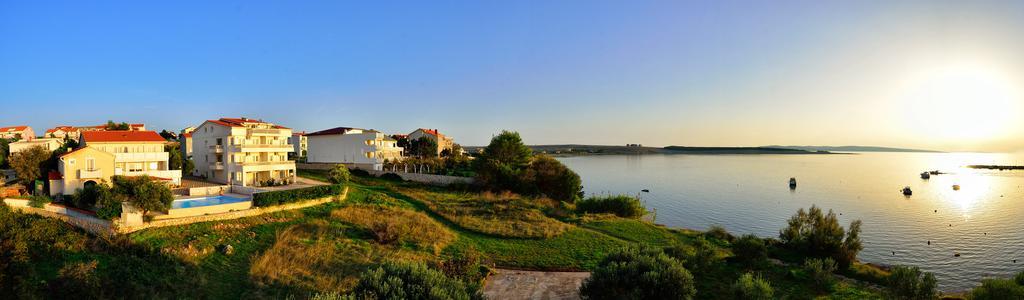 Villa Jurac Povljana Bagian luar foto