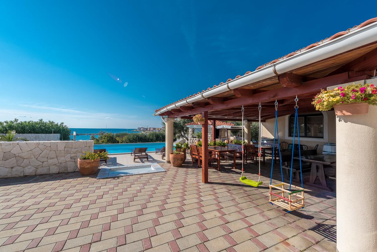 Villa Jurac Povljana Bagian luar foto