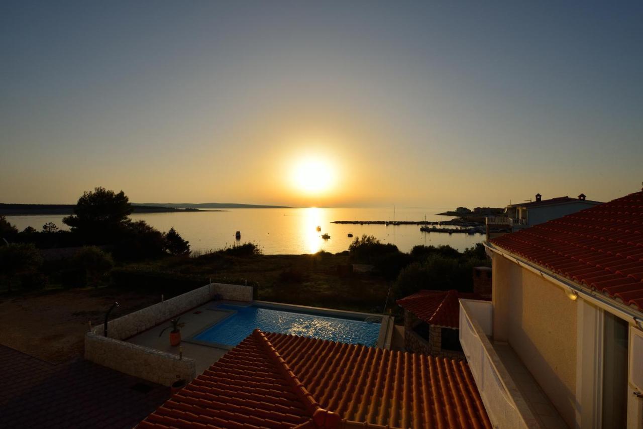 Villa Jurac Povljana Ruang foto