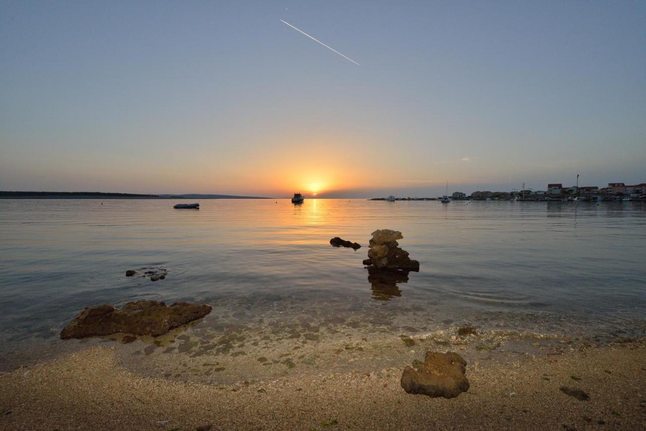Villa Jurac Povljana Bagian luar foto